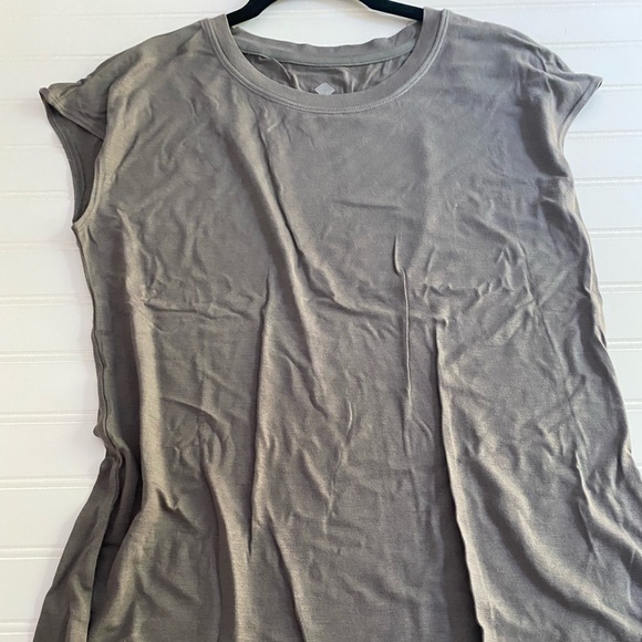 NWT Lularoe Rise TENACIOUS - Relaxed Workout T - Picture 2 of 7